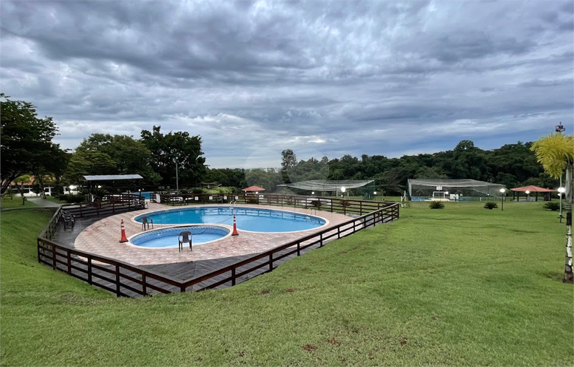 Foto REO1098176