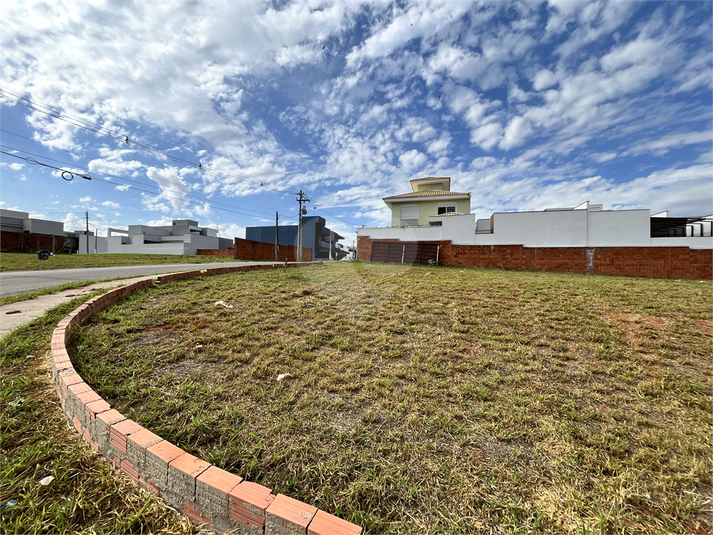 Foto REO1098176