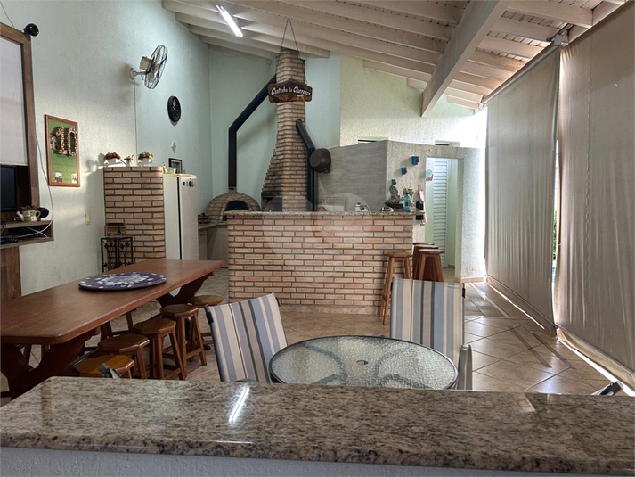 Foto REO1098177