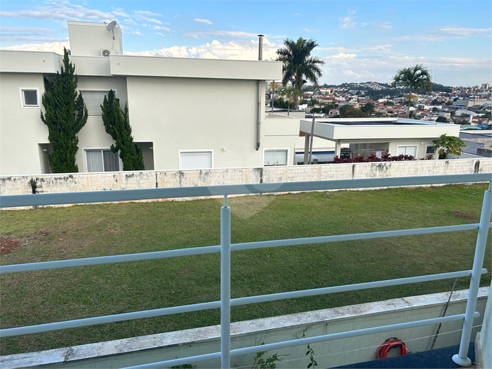 Foto REO1098177