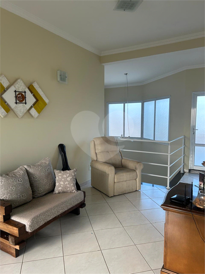 Foto REO1098177
