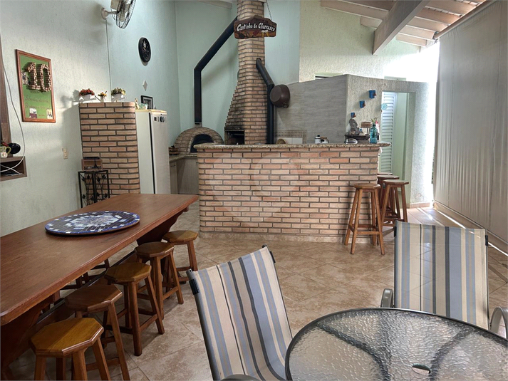 Foto REO1098177