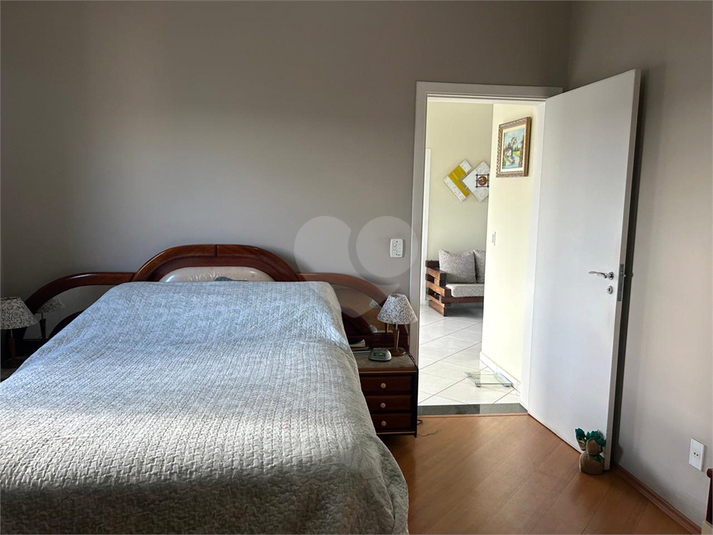 Foto REO1098177