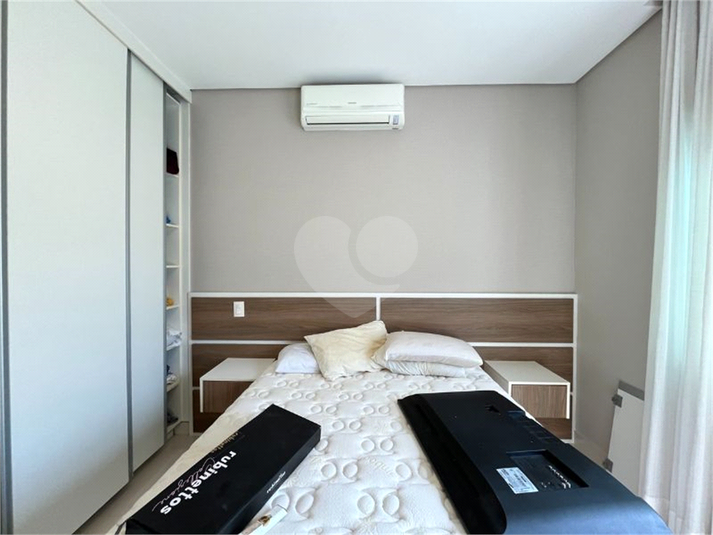 Foto REO1098182