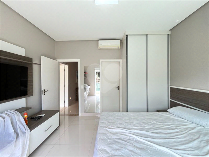 Foto REO1098182