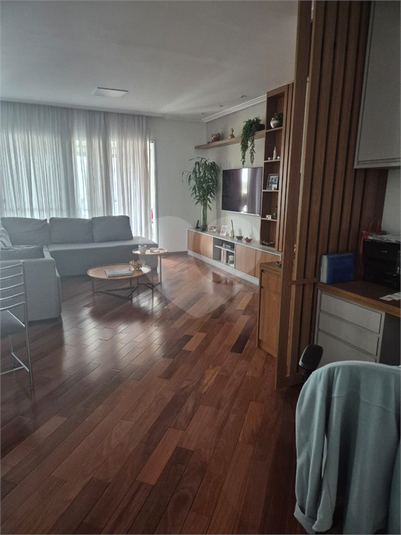 Foto REO1098188