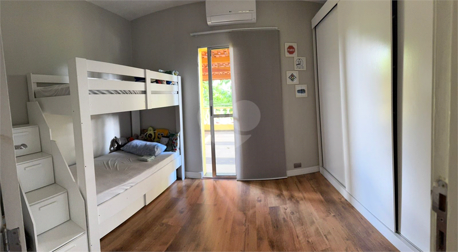 Foto REO1098198