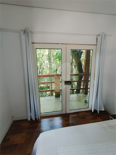 Foto REO1098200