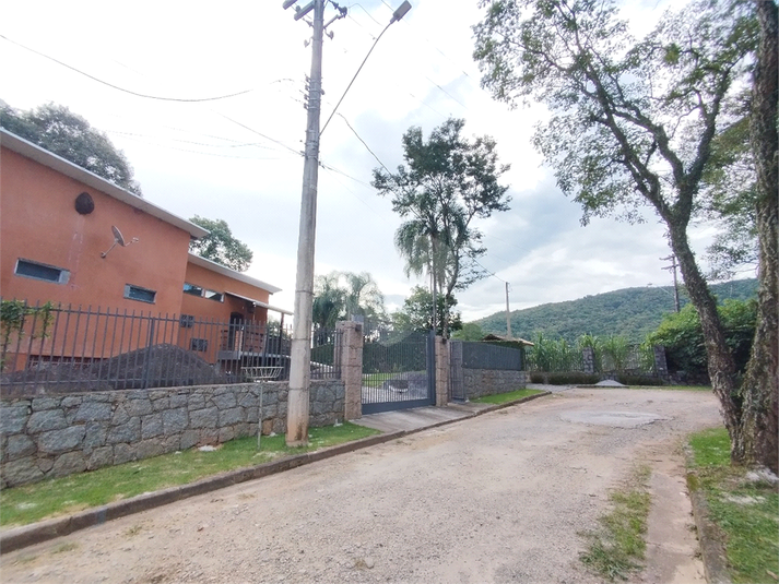 Foto REO1098200