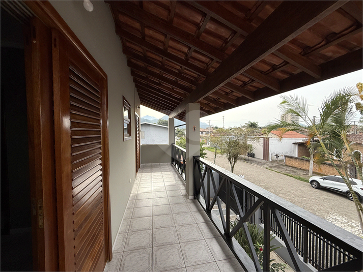 Foto REO1098201