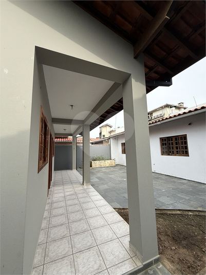 Foto REO1098201