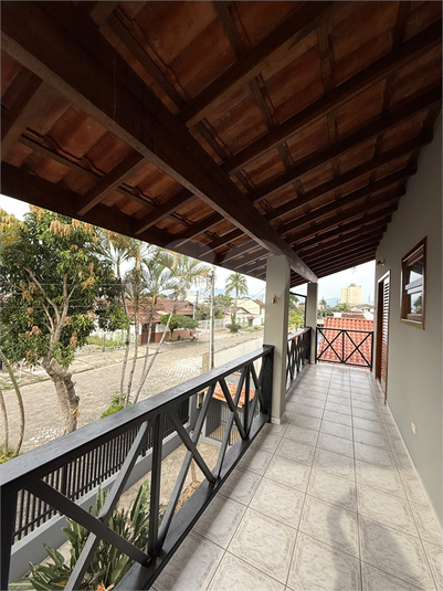 Foto REO1098201