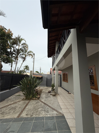 Foto REO1098201