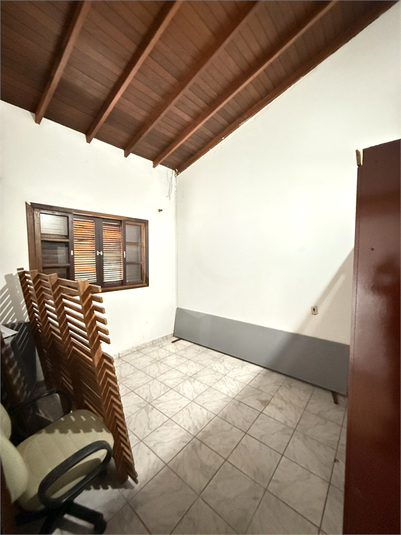 Foto REO1098201