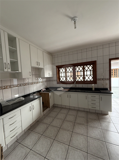 Foto REO1098201