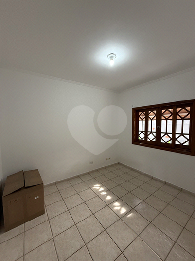 Foto REO1098201