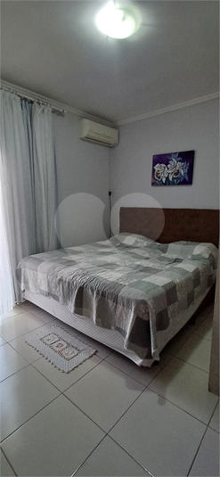Foto REO1098206