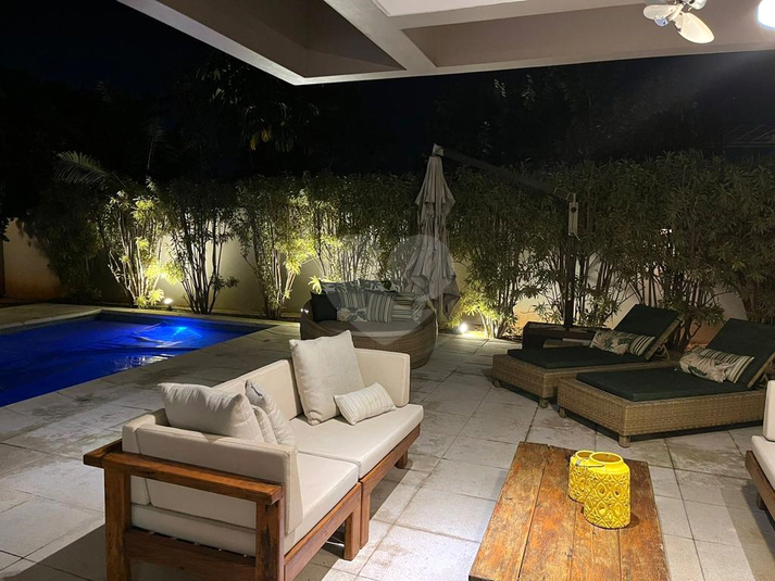 Foto REO1098237