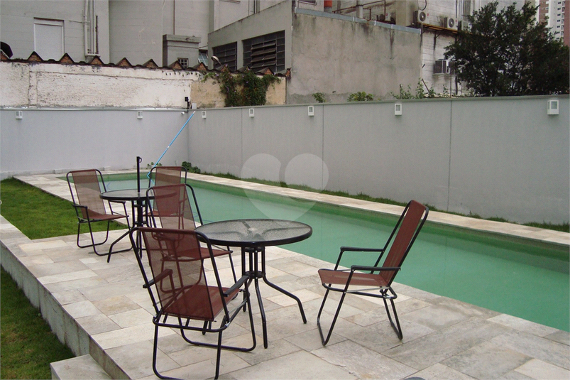 Foto REO1098273