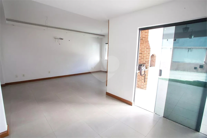 Foto REO1098275