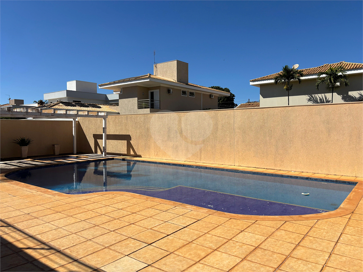 Foto REO1098277