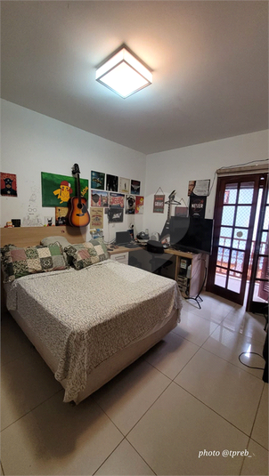 Foto REO1098282
