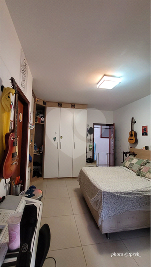 Foto REO1098282