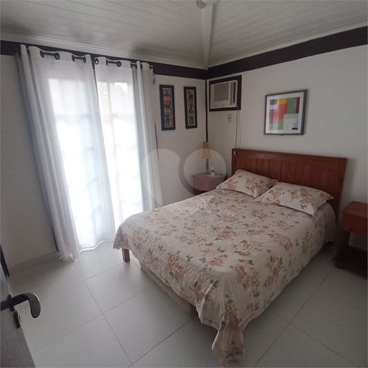 Foto REO1098286