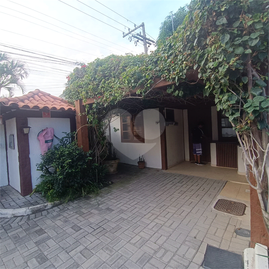 Foto REO1098286