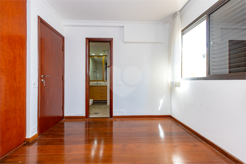 Foto REO1098316