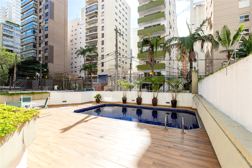 Foto REO1098316