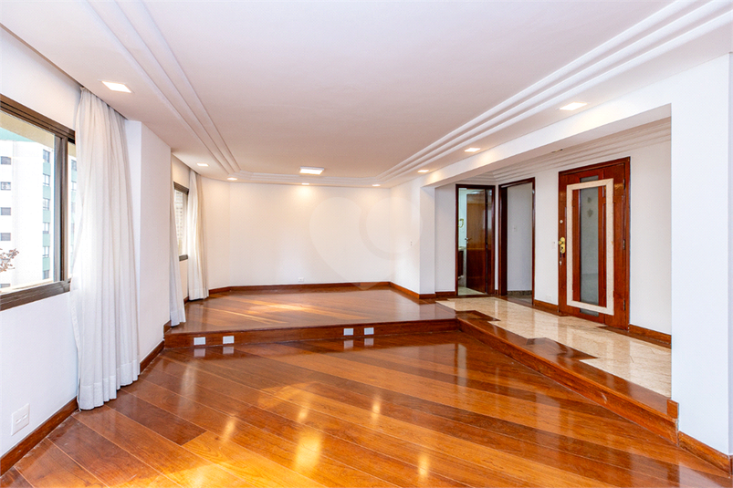 Foto REO1098316