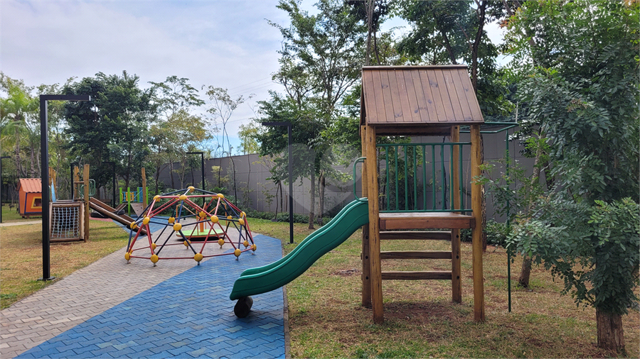 Foto REO1098319