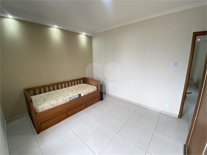 Foto REO1098334
