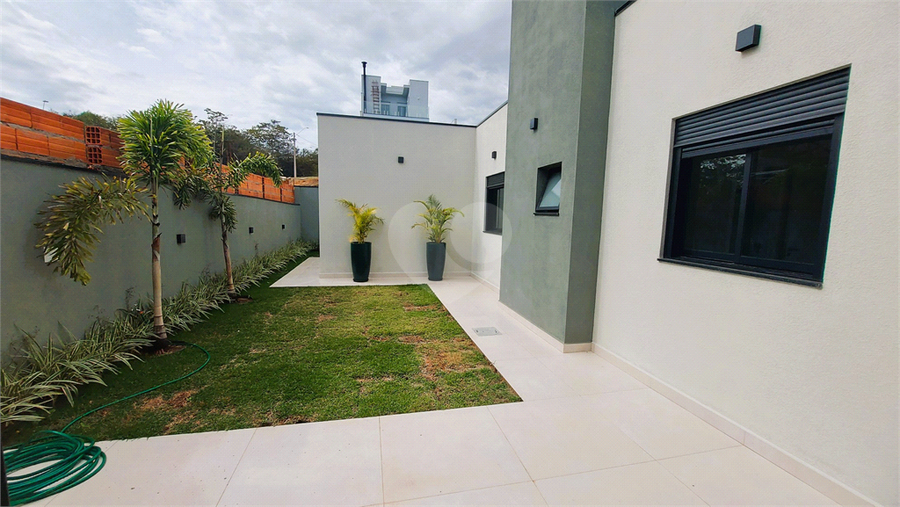 Foto REO1098341