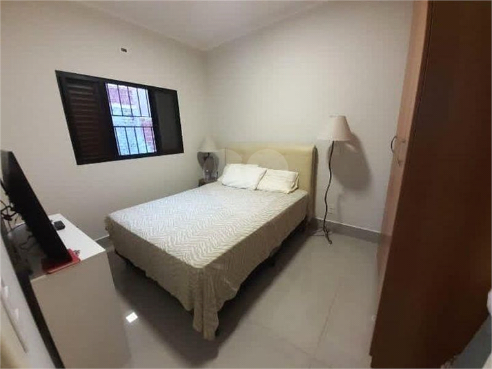 Foto REO1098364