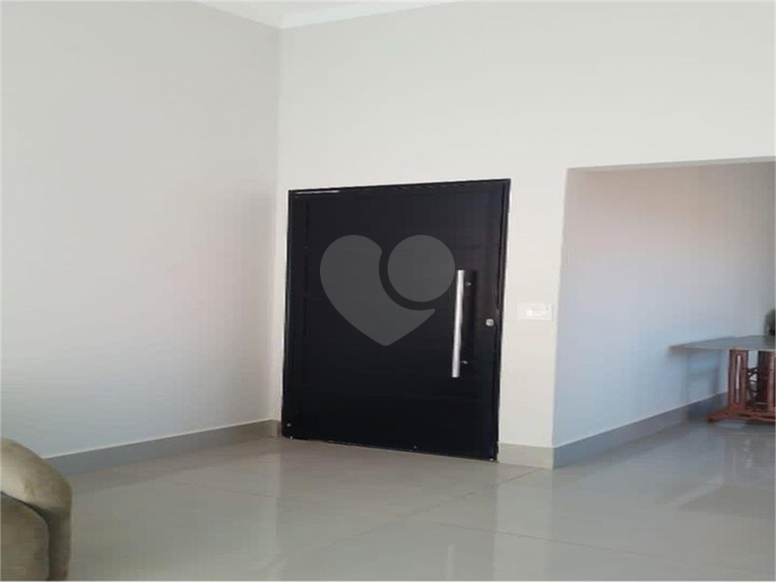 Foto REO1098364