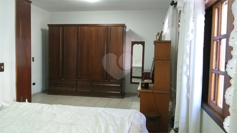 Foto REO1098375