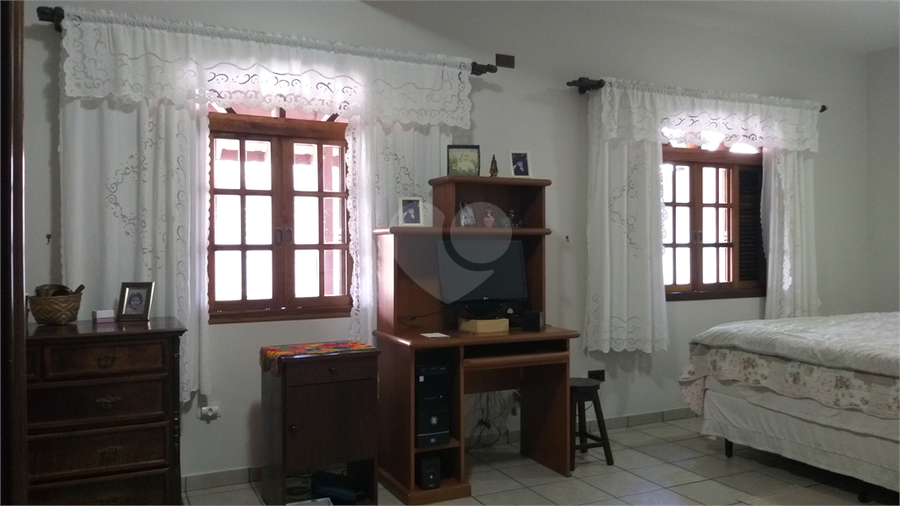 Foto REO1098375