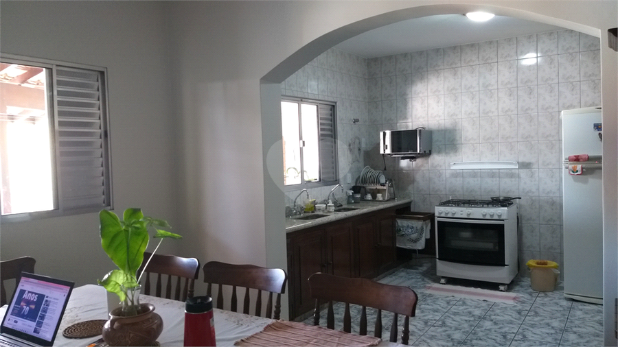 Foto REO1098375