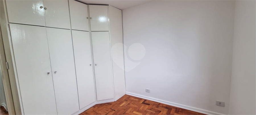 Foto REO1098381