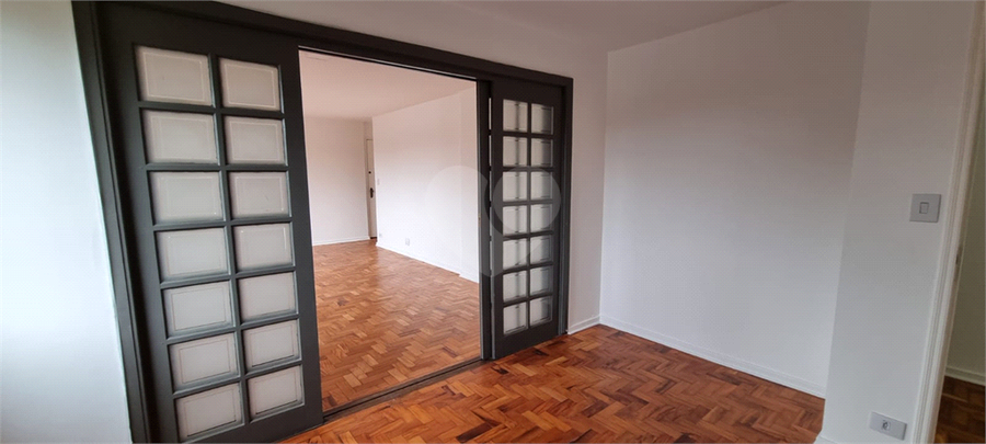 Foto REO1098381