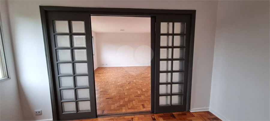 Foto REO1098381