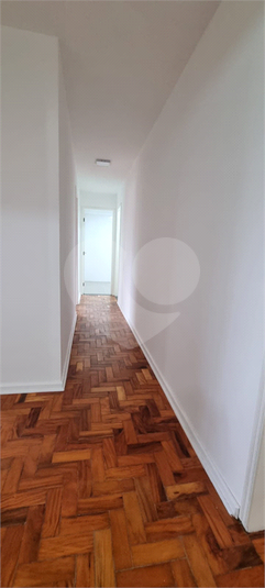 Foto REO1098381