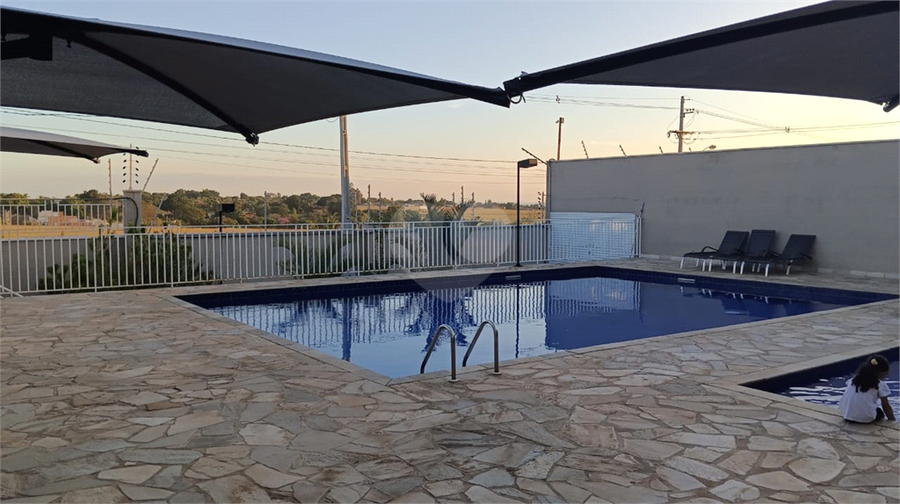Foto REO1098390
