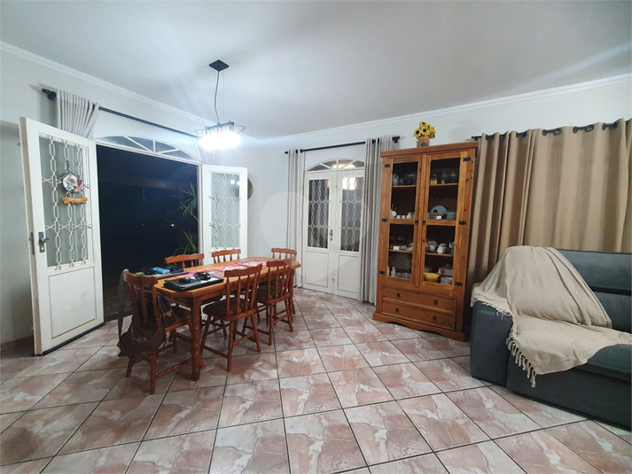 Foto REO1098395