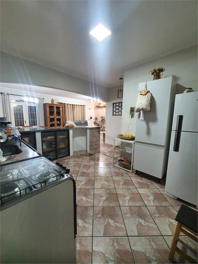 Foto REO1098395