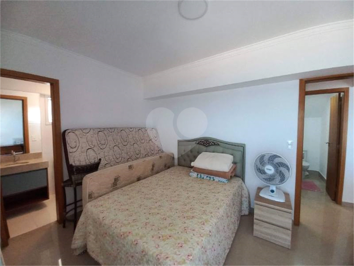 Foto REO1098396