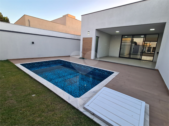 Foto REO1098460