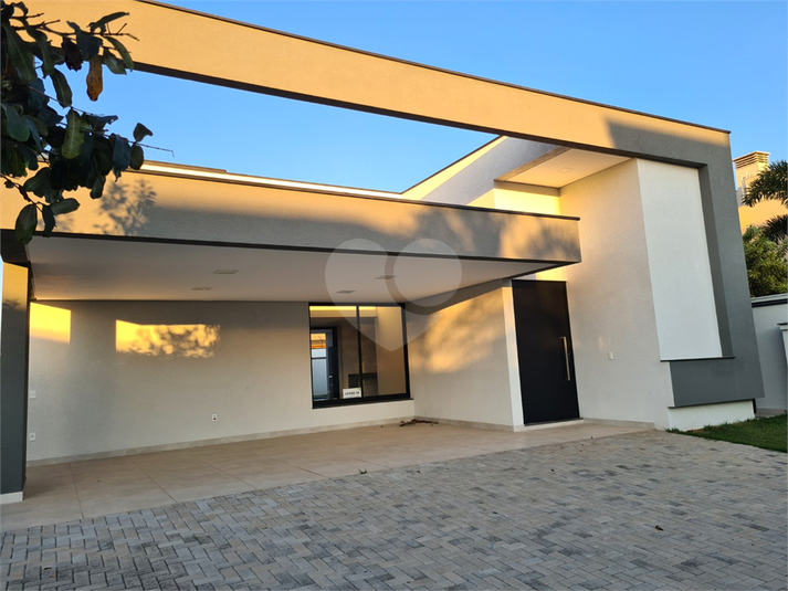 Foto REO1098460